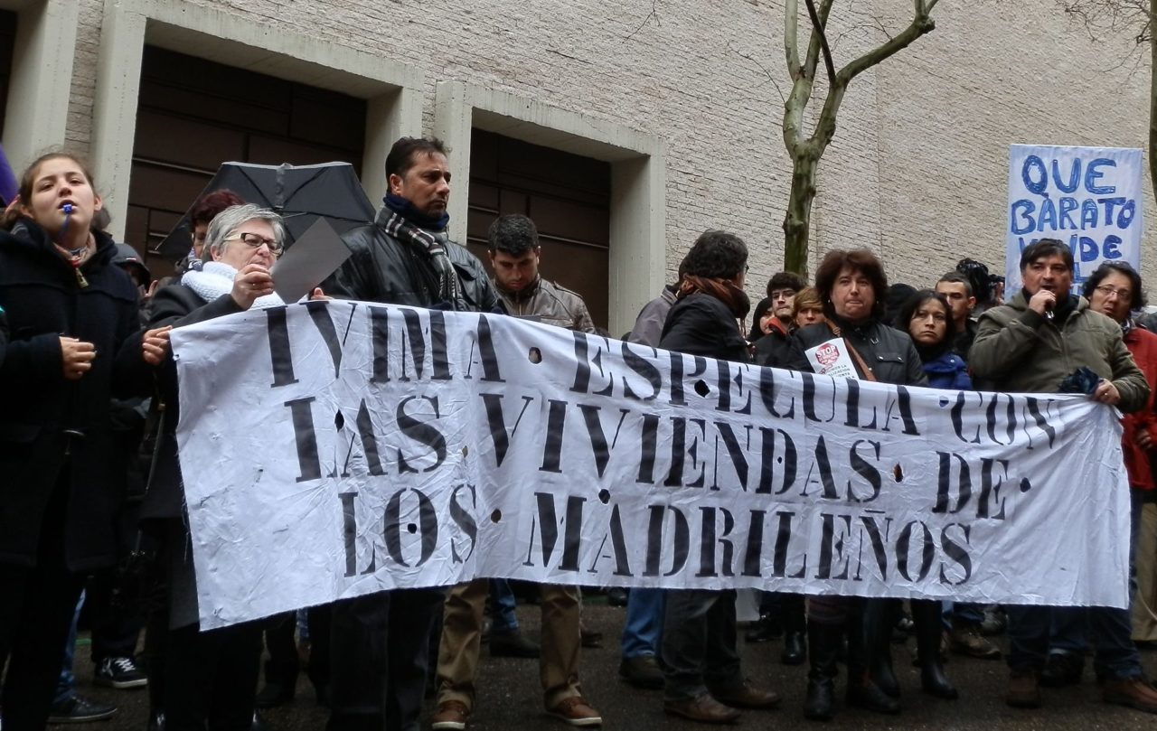 Los afectados por la venta de viviendas del IVIMA recibirán a Ana Gomendio en la puerta de los juzgados