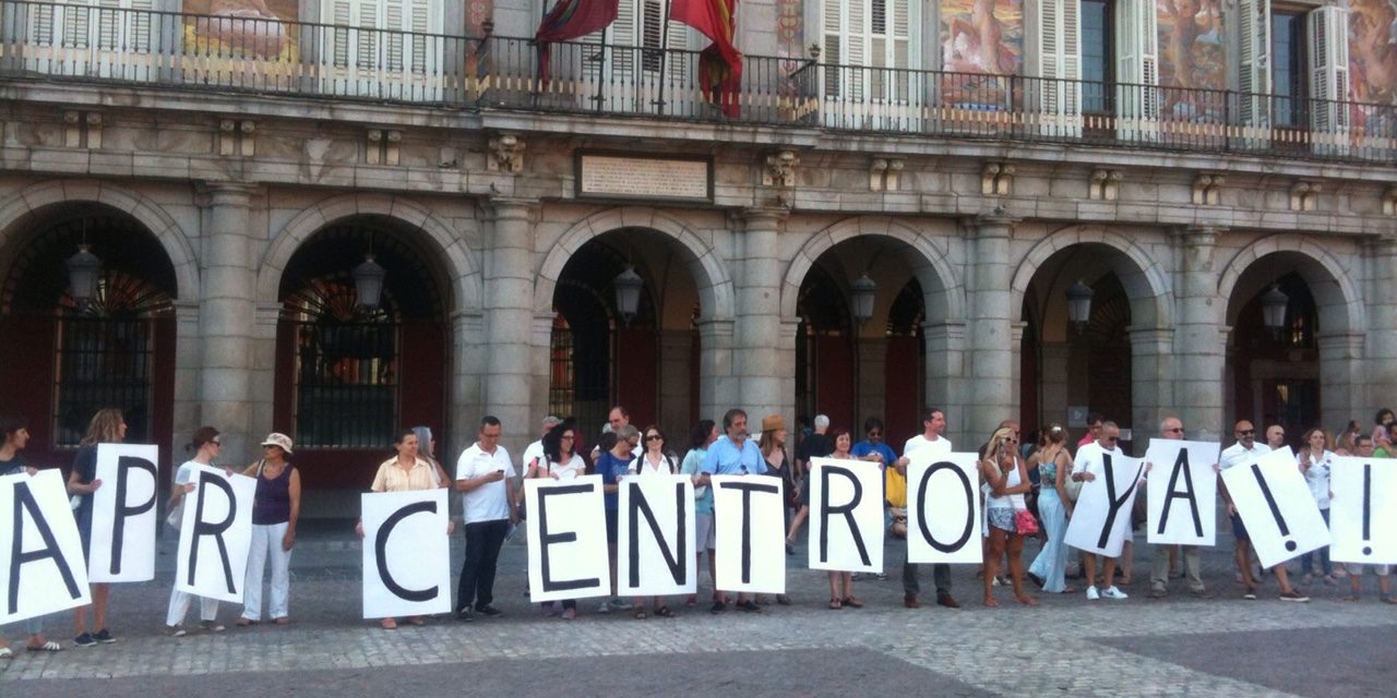 Los vecinos del Centro piden al Ayuntamiento de Madrid que la declaración de Área de Prioridad Residencial se extienda a todo el distrito
