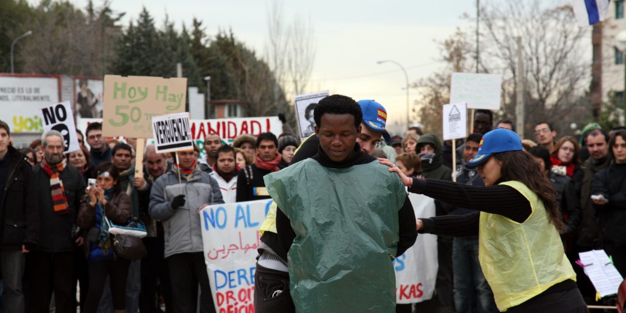 Madrid exige el cierre de los centros de internamiento para extranjeros
