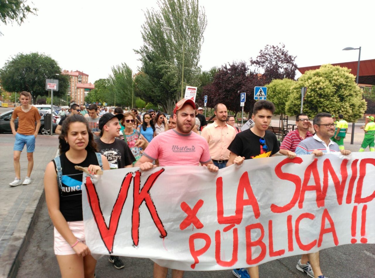 Varios centenares de personas reclaman en Vallecas mejorar los accesos al Hospital Infanta Leonor