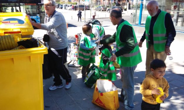 Éxito en la primera jornada de limpieza ciudadana en Alameda de Osuna (Barajas)