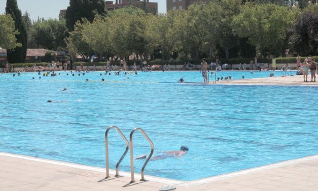 Un año más, Aluche inicia la temporada estival sin piscina pública al aire libre