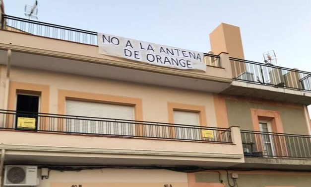 Morata de Tajuña se moviliza para que Orange saque del centro de la localidad una estación base de telefonía móvil