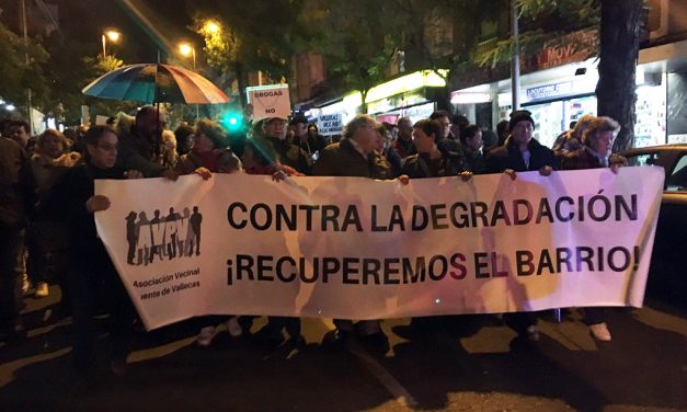 El movimiento vecinal de Vallecas llama “a la unidad de los vecinos y a la defensa de la dignidad de nuestros barrios”