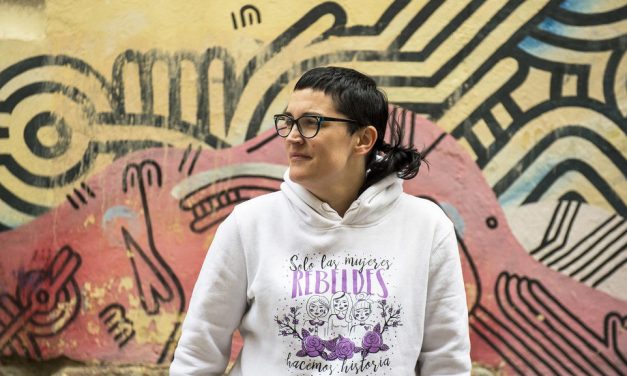 El movimiento vecinal de Vallecas sale en defensa de su vecina Pamela Palenciano ante el acoso de la extrema derecha
