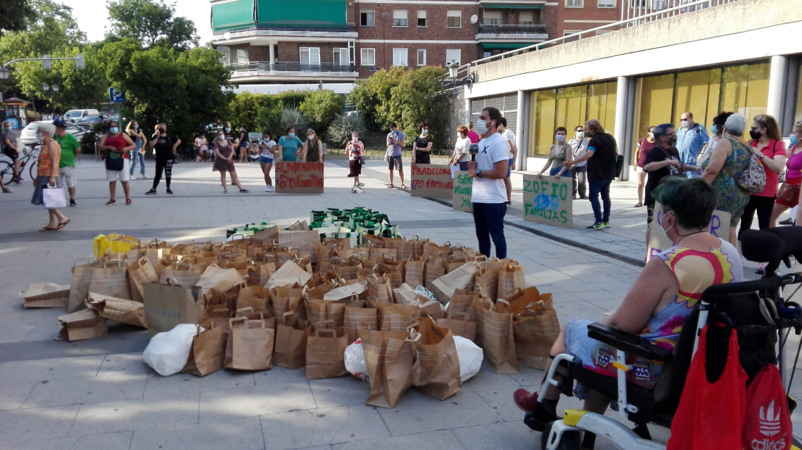 Las redes vecinales de Usera reclaman a la Junta de Distrito que asuma sus obligaciones en la crisis alimentaria