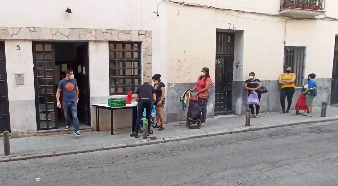 ¿Para qué pide el Ayuntamiento los datos de las familias de las despensas de alimentos si luego no hace nada con ellos?