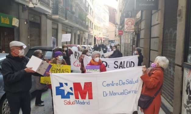 El vecindario de Letras y Embajadores vuelve a movilizarse por el Centro de Salud Alameda