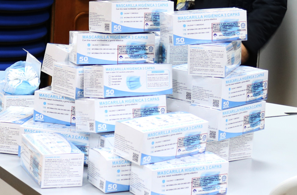 Las asociaciones vecinales de Leganés distribuyen 23.000 mascarillas sanitarias