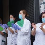 Concentración de apoyo al
                                          personal sanitario ante el
                                          Centro de Salud Canal de
                                          Panamá de Madrid