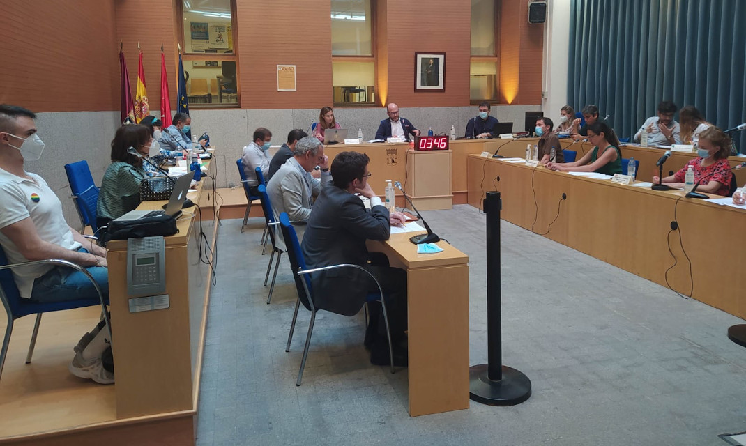 El Ayuntamiento de Madrid rectifica y permitirá la asistencia vecinal en los plenos de los distritos