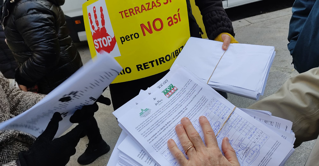 Las asociaciones vecinales piden ante el Ayuntamiento que no se prorroguen las terrazas covid