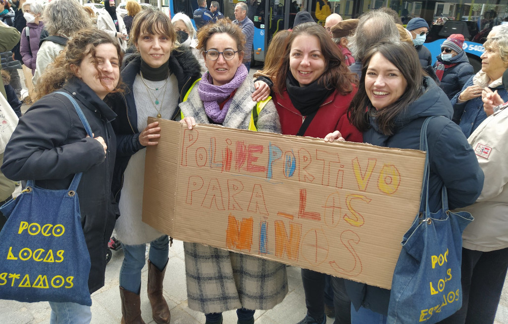 Protesta vecinal en Chamberí contra el concejal Javier Ramírez por su autoritarismo y el descontrol de las terrazas