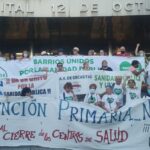 La vecindad de los barrios de Usera y Villaverde unida se manifesta contra el robo de la salud y reclama el derecho a la sanidad púbica