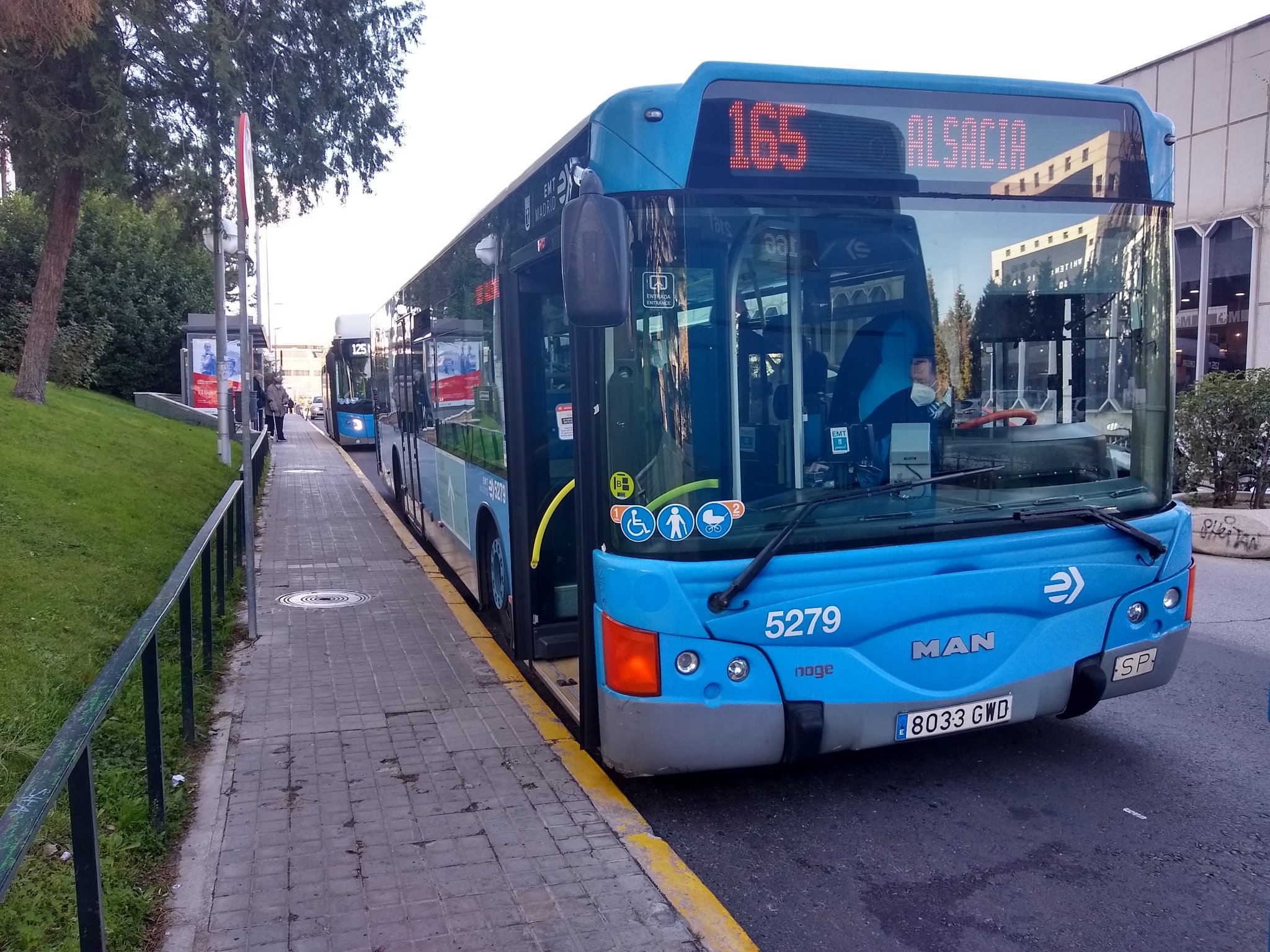Bus 165 Alsacia-Ramón y Cajal