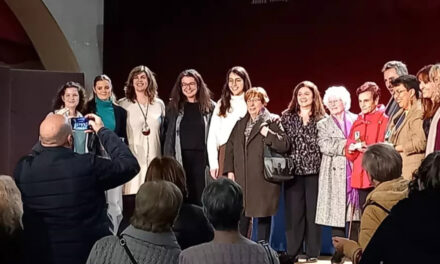 Reconocimiento a tres vecinas luchadoras feministas con el Premio Participando Creamos Igualdad