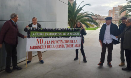 Denuncian la privatización de las labores de conservación de los jardines de la Quinta de Torre Arias