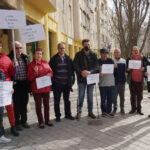 Los afectados piden la intervención del Defensor del Pueblo para que la Comunidad de Madrid elimine el amianto de 200 viviendas públicas de Vicálvaro