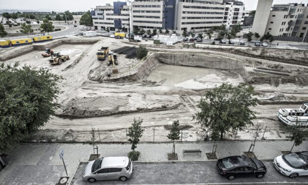 El vecindario de Las Cárcavas (Hortaleza) se moviliza contra la construcción de casi 600 apartahoteles por un fondo de inversión