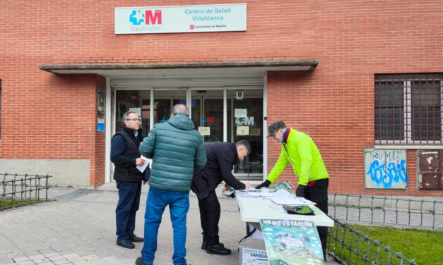 Manifestación contra el deterioro de la sanidad pública en Vicálvaro