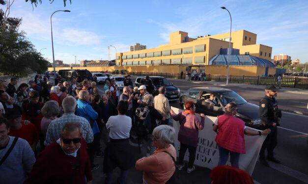 Indignante: el Ayuntamiento de Madrid multa con 601 euros a un vecino por usar un megáfono en una manifestación autorizada