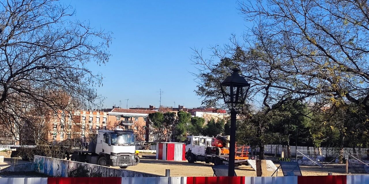 Concentración contra los planes de la Comunidad de Madrid de colocar una tuneladora al lado del colegio público Perú
