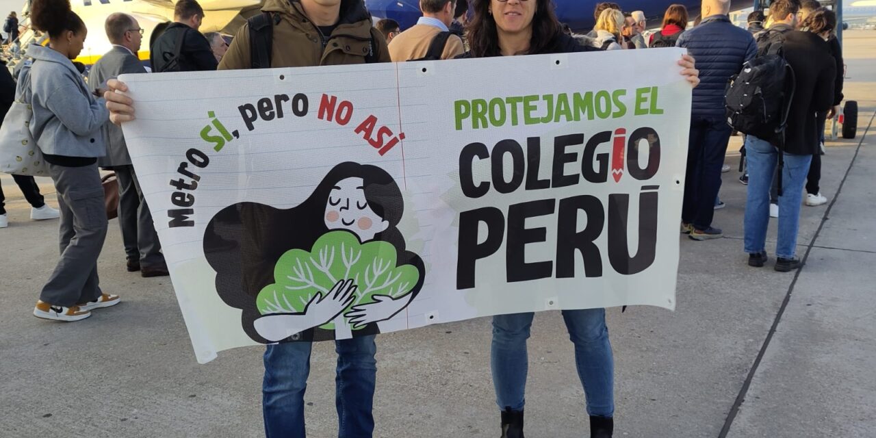 La lucha del colegio Perú por el impacto de la tuneladora de la línea 11 de Metro llega a Bruselas