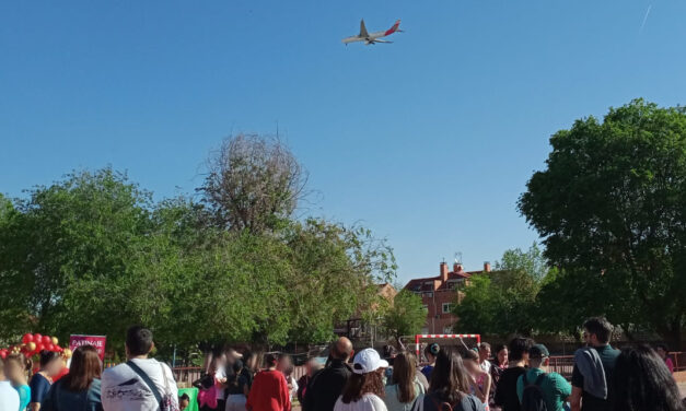 La Plataforma contra la ampliación de Barajas se moviliza frente al ruido generado por el aeropuerto