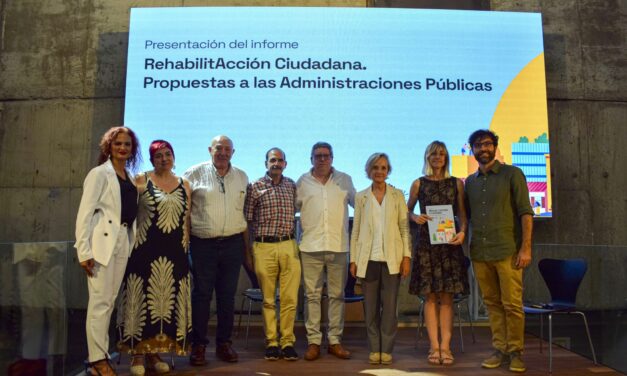 Asociaciones vecinales y arquitectos proponen a las administraciones cómo impulsar la cultura de la rehabilitación de edificios