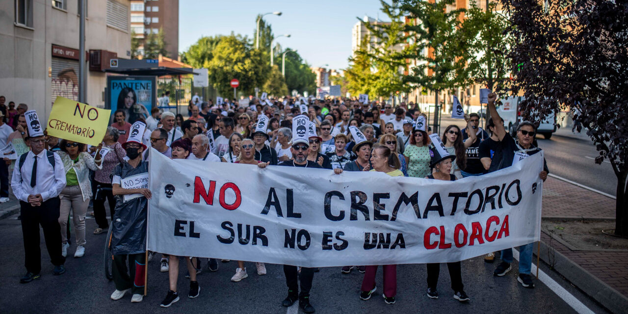 El concejal de Villaverde impide que la vecindad intervenga en el pleno del distrito para presentar propuestas sobre el crematorio de la M40