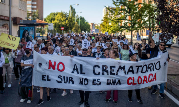 El concejal de Villaverde impide que la vecindad intervenga en el pleno del distrito para presentar propuestas sobre el crematorio de la M40