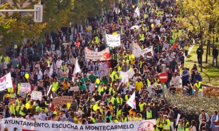 Nueva manifestación multitudinaria en Montecarmelo a favor de la reubicación del megacantón de basura y la protección de un tesoro verde