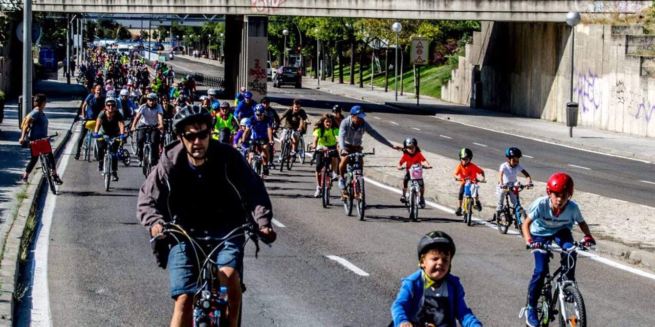 Bicifestación por una red ciclista protegida y segura en Arganzuela