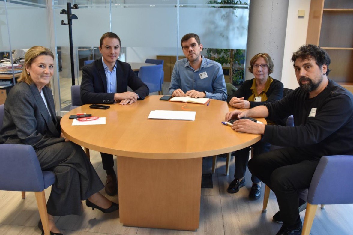 Reunión de la dirección de la FRAVM con Juan Lobato, portavoz regional del PSM-PSOE