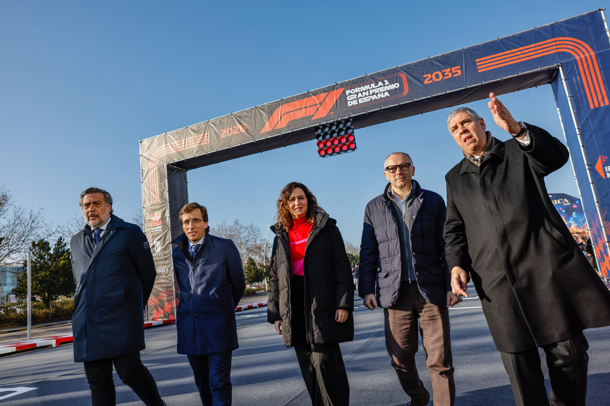 Responsanbles de la Comunidad de Madrid, Ayuntamiento e IFEMA durante la presentación del Gran Premio de Fórmula 1 en enero de 2024 (Ayuntamiento de Madrid)